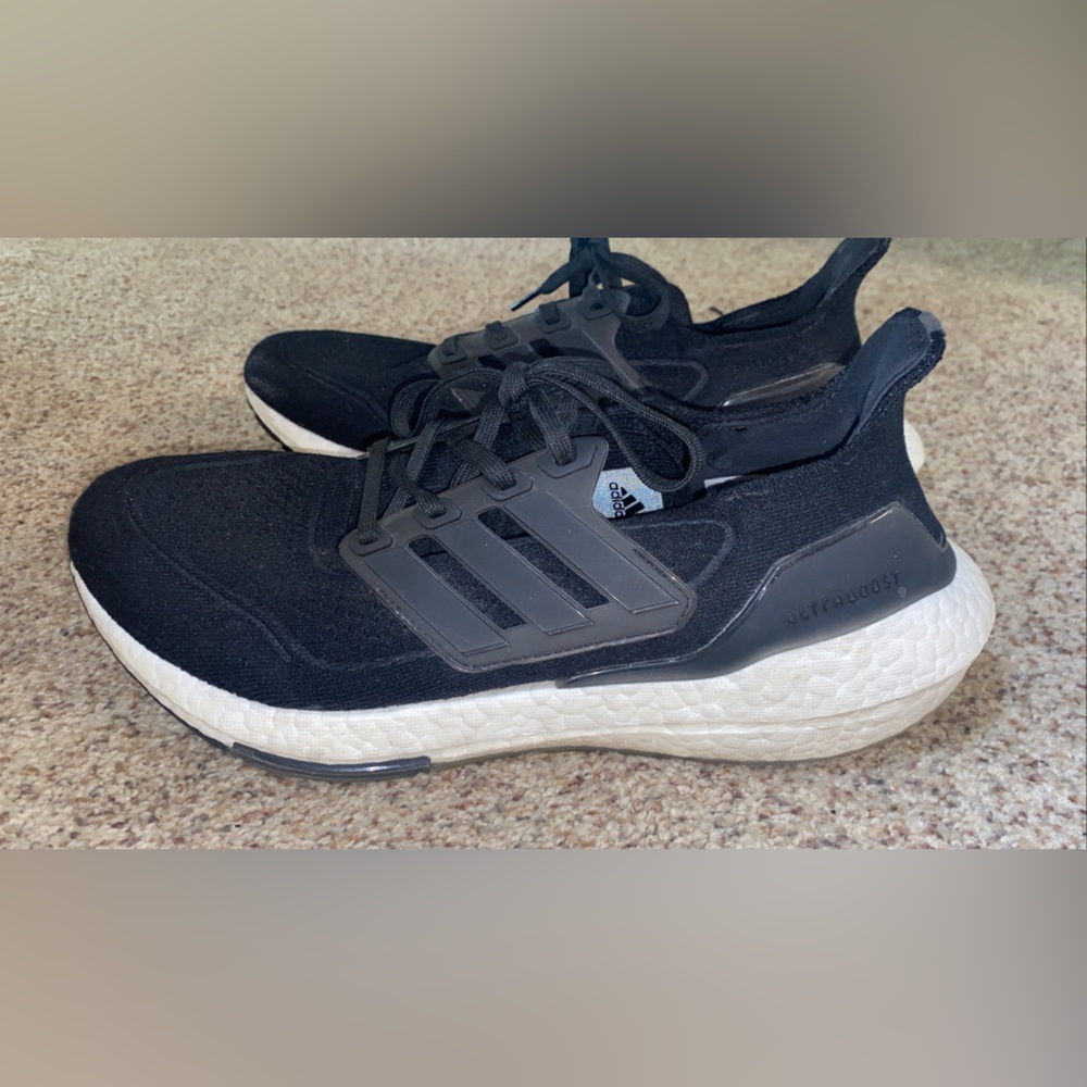 Adidas Ultraboost 21